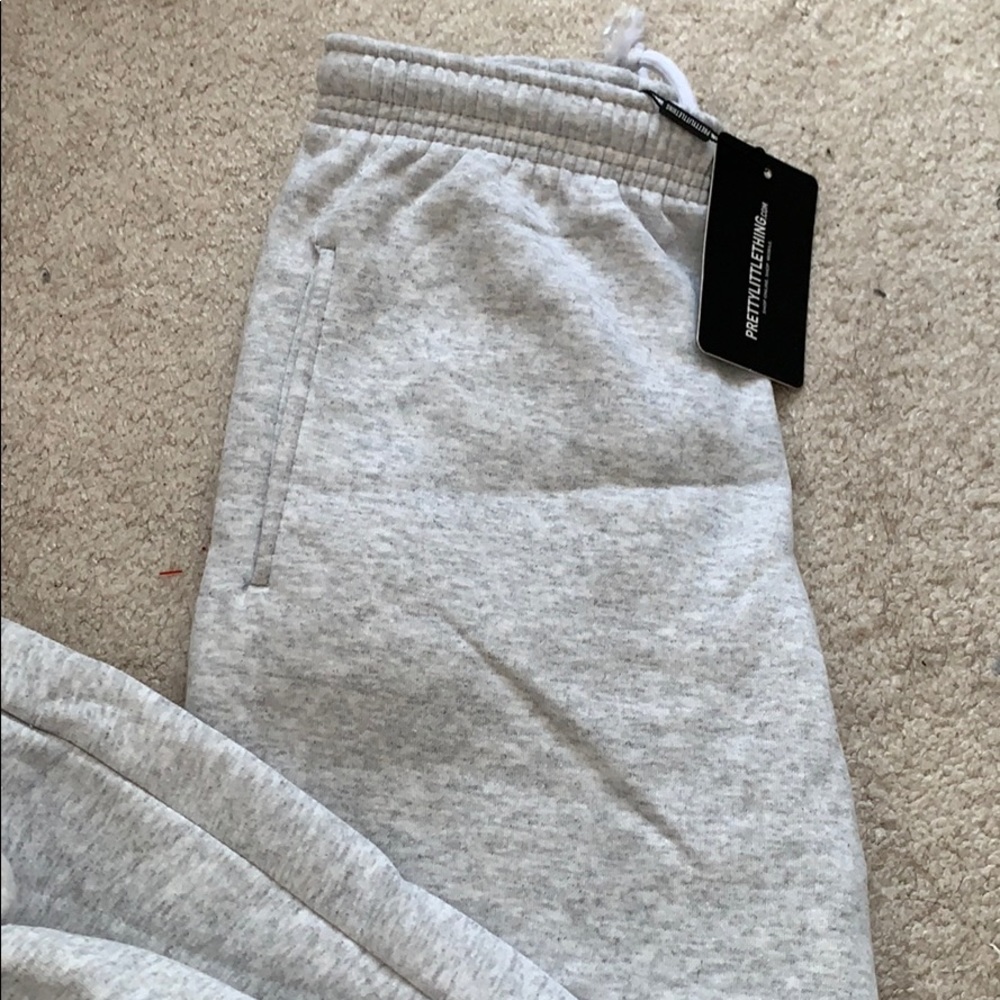 PRETTYLITTLETHING Joggers
